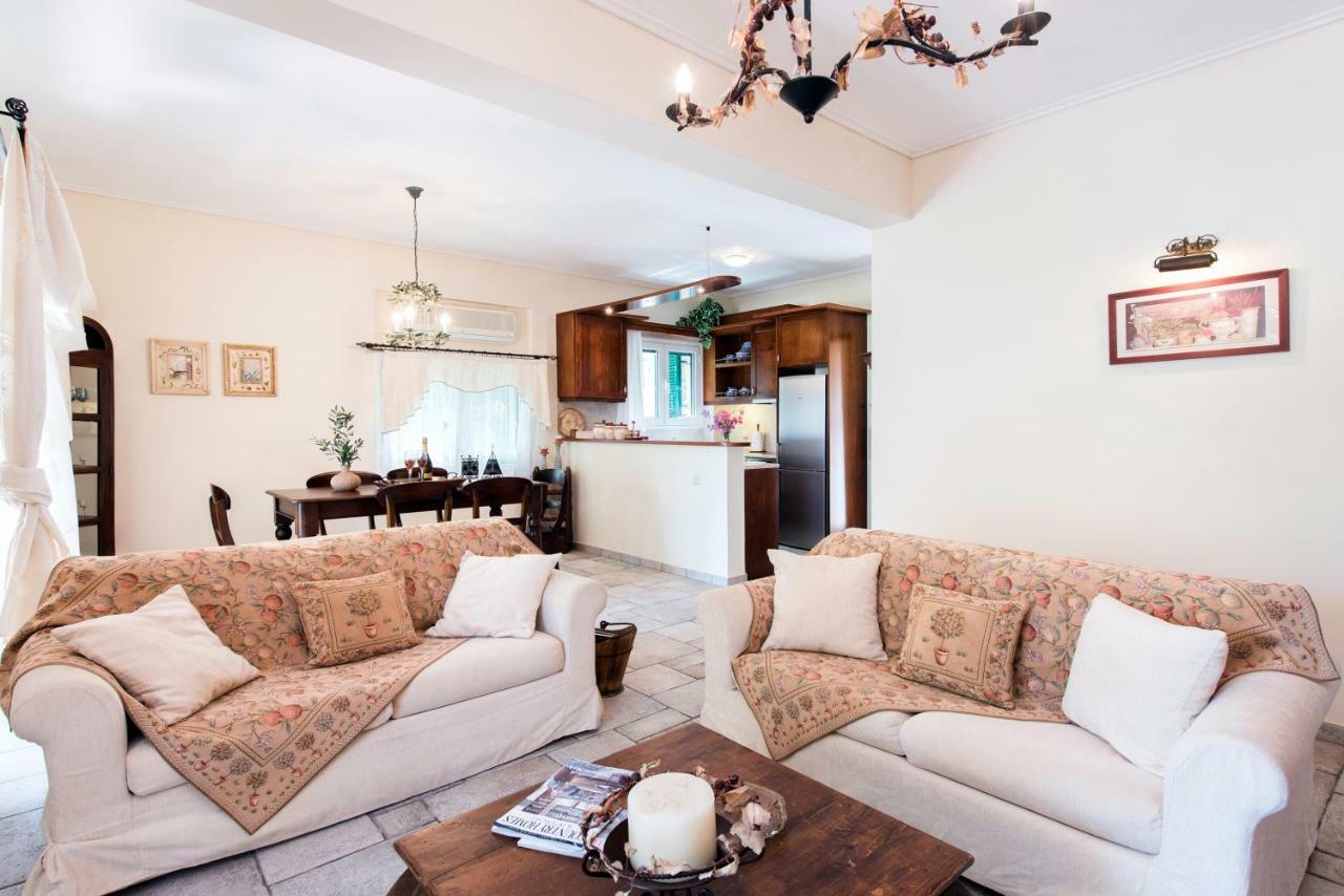 Tatil Evi Bianco Blu Barbati